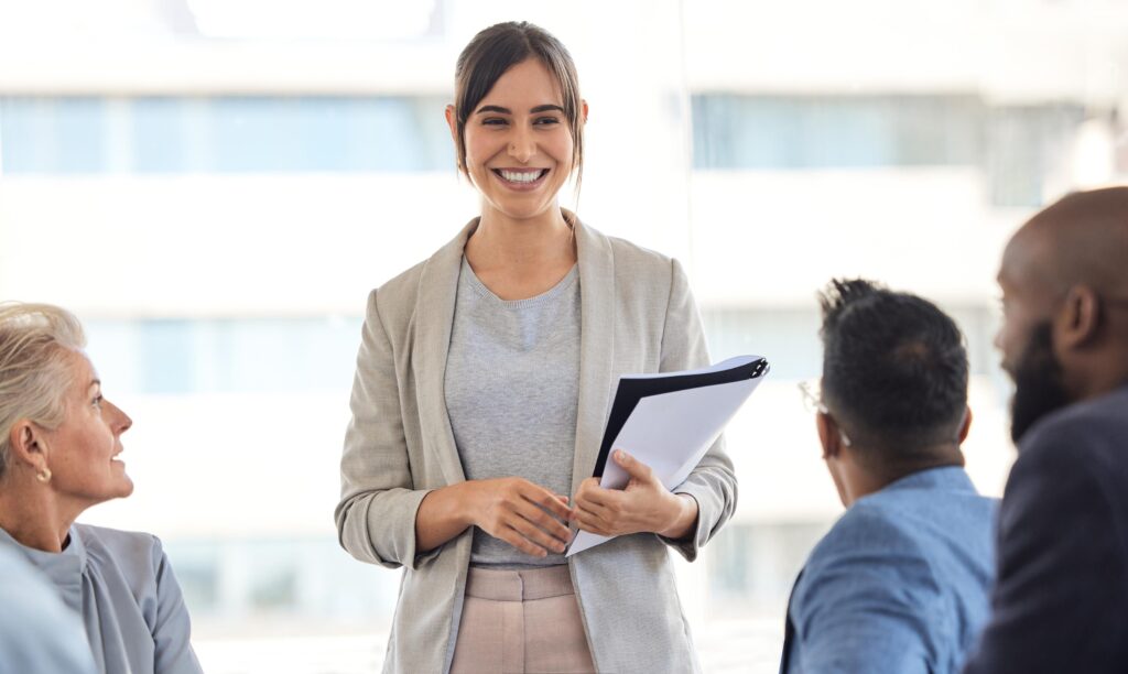 Team discussion used to illustrate assessing sales candidates
